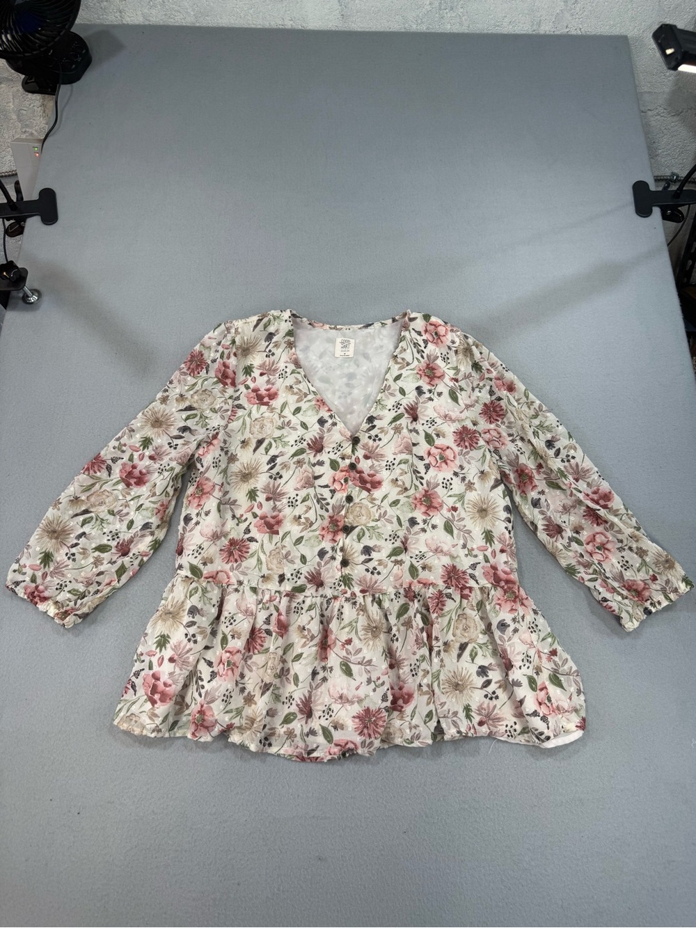 Good Hart Floral V-Neck Peplum Blouse lined - Pink & Cream M